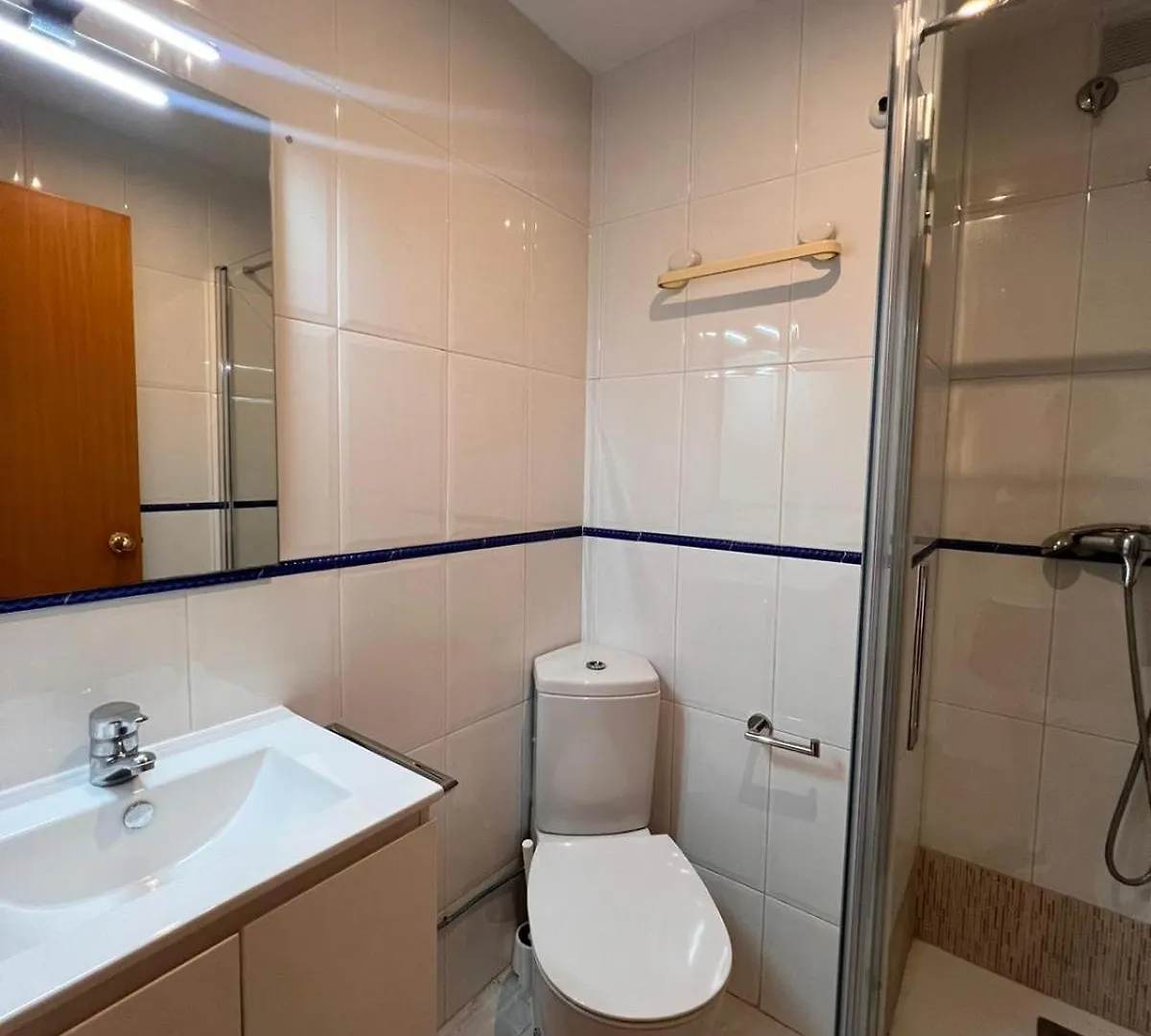 Apcostas Villa De Madrid Blanes 0*,